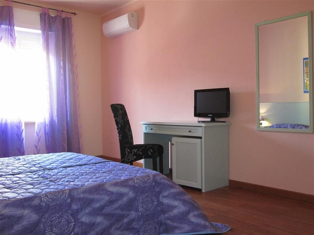 Bosa Guest House ภายนอก รูปภาพ